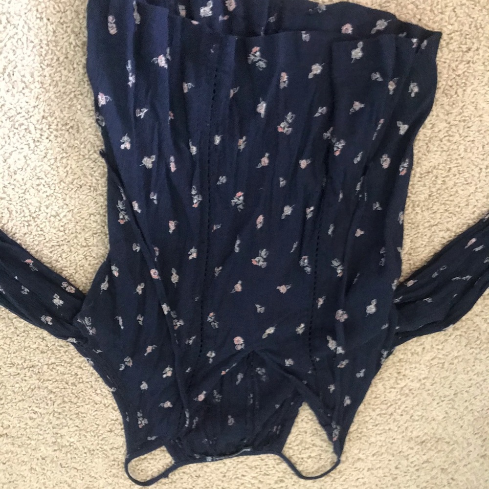 abercrombie and fitch off the shoulder top size:xs